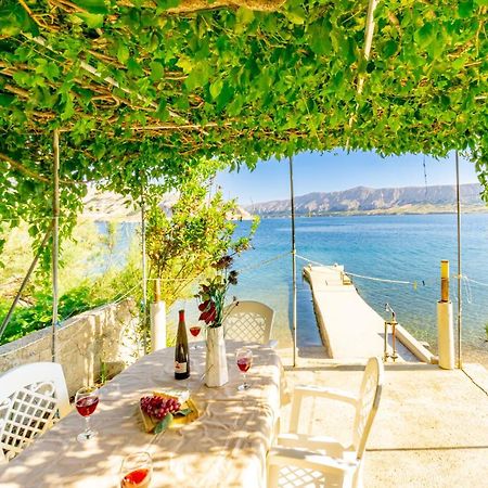 Апартаменты Bepic Quiet Location On A Beautiful Bay Метайна Экстерьер фото