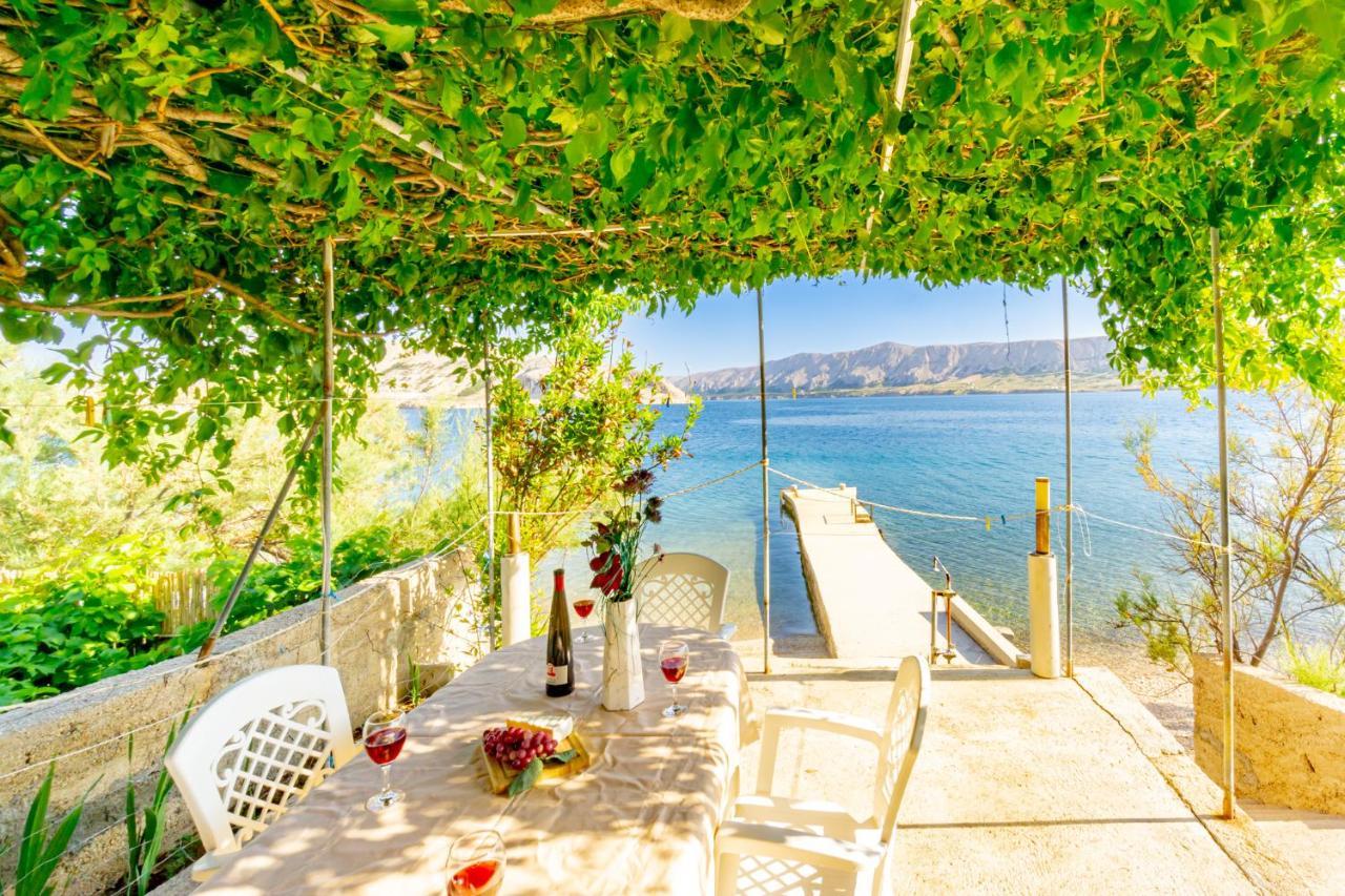 Апартаменты Bepic Quiet Location On A Beautiful Bay Метайна Экстерьер фото