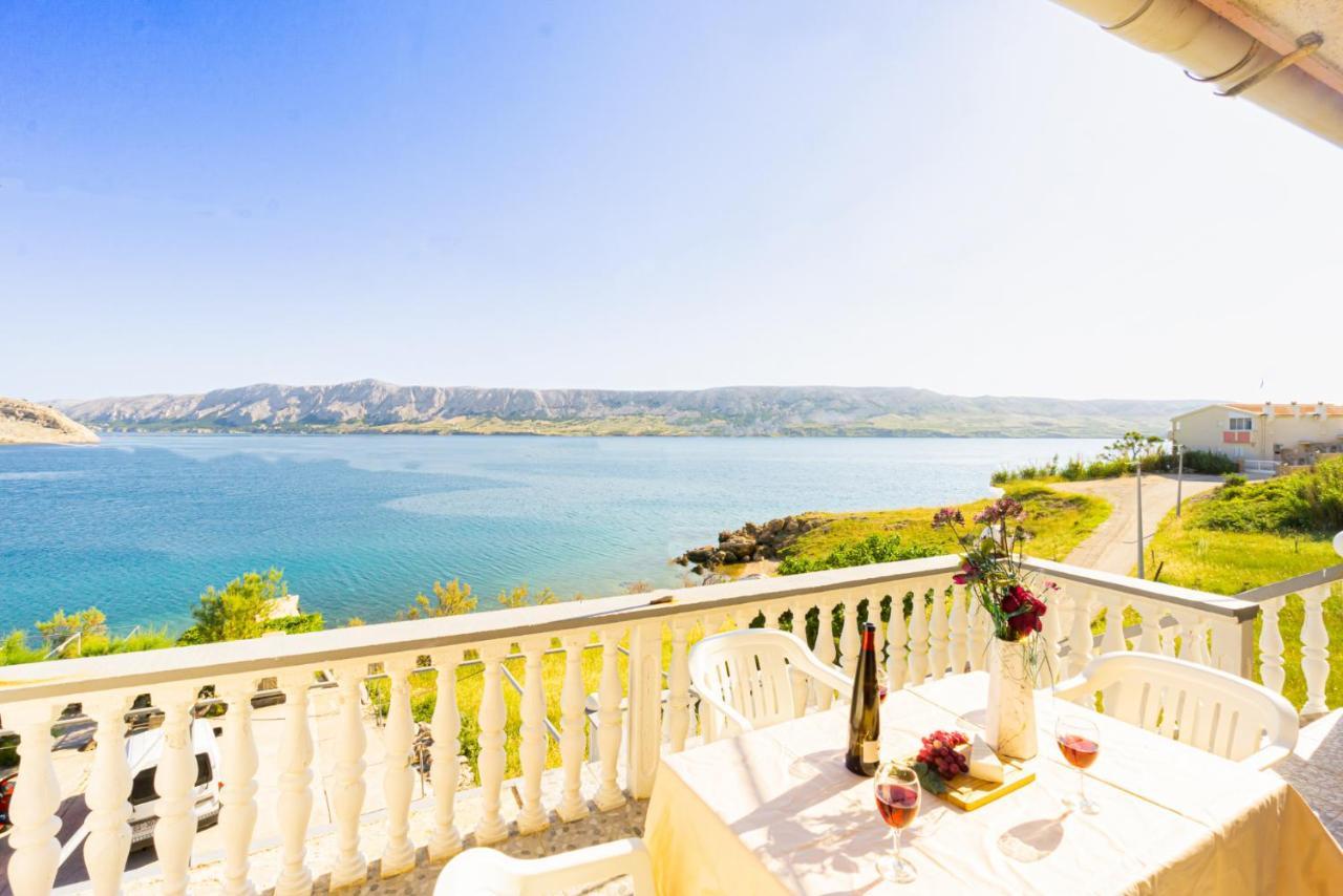 Апартаменты Bepic Quiet Location On A Beautiful Bay Метайна Экстерьер фото